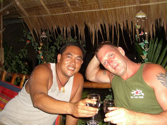 Juan und ich 2008 im Januar. An diesem Abend hat er uns das Essen gekocht.