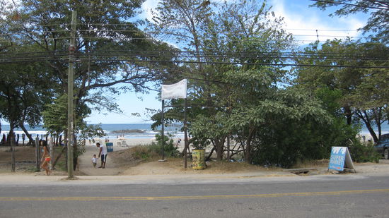 zum Beach, ca. 100m von uns entfernt