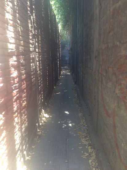 Dadurch fahren natürlich auch die Motorroller. Wurden auch schon fast überfahren.