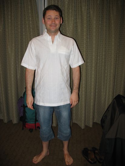  Ähm...also ich bin nicht betrunken, ich wollt euch nur mein neues hemdchen aus chinatown mal zeigen...schick, ne )