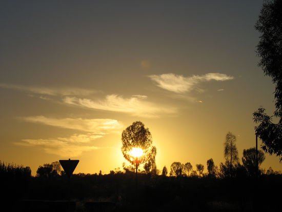 Sonnenaufgang beim Hotel..nur der fruehe vogel, faengt den wurm, also hab ich schon ganz viele wuermer )