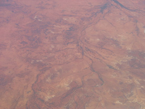 Die Wueste von oben aus dem Flieger!