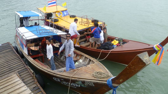 kurz vor der Ueberfahrt zur Insel - noch kein Regen