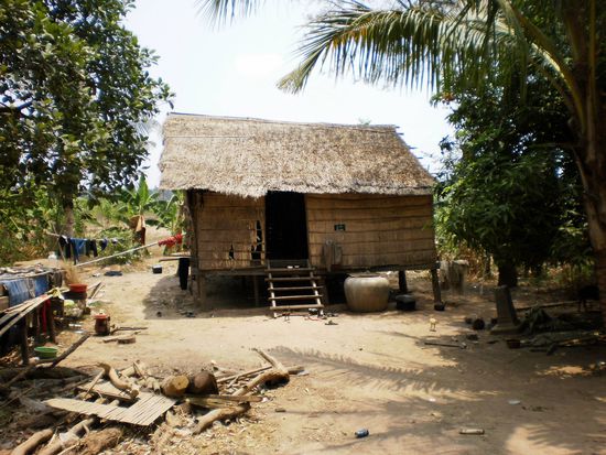 Hier eine übliche Behausung der Khmers...