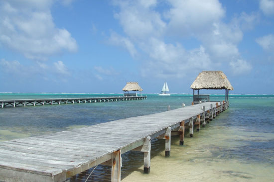 Impressionen, entdeckt auf einer Radltour in Richtung Norden auf Ambergis Caye