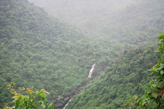 ...und mit Wasserfall