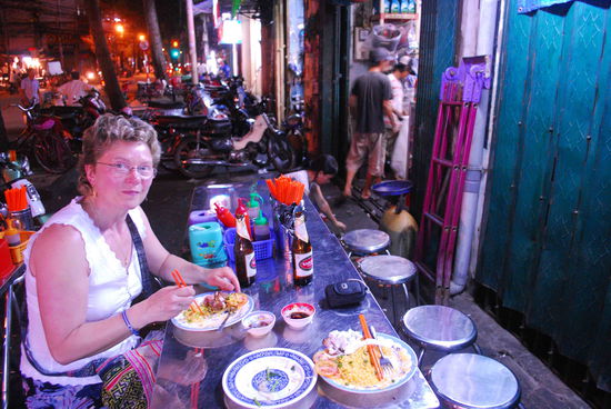 Unser kleines Diner am Strassenrand