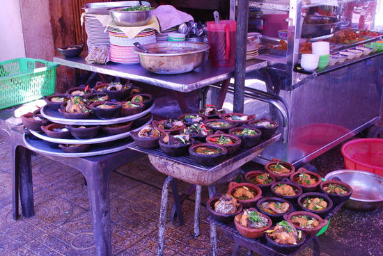 ...und auch Strassenkuechen gibt es ueberall