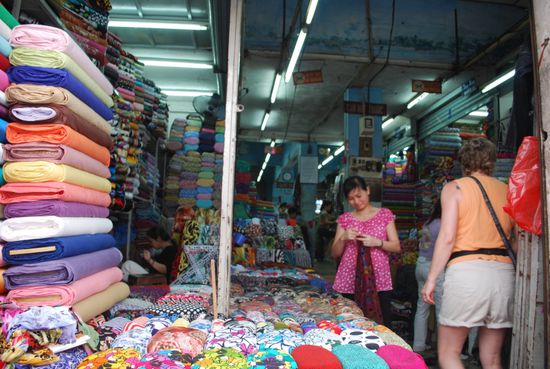 ...noch mehr Stoffe...