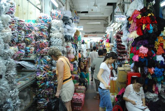 Jetzt auch noch Knöpfe und Schnallen 
