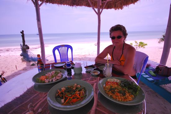 Ein Tigerbier, gutes Essen und eine schöne Frau...sonst noch was?