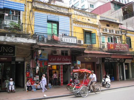 Trang Tien Street - Hanoi Old Quarter