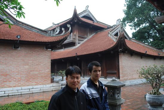 Mit Nang im Literaturtempel