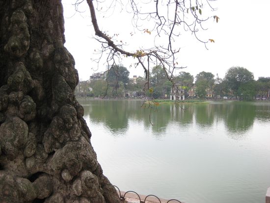 Die Schildkrötenpagode am Hoan Kiem Lake