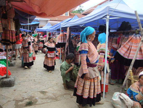 Das der Markt deutlich mehr von Einheimischen, als von Touristen frequentiert wird, sieht man hier