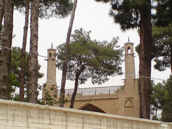 Schwingende Minarette