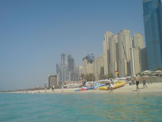 Der Strand von Dubai Marina
