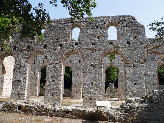 Die alte Kathedrale von Butrint