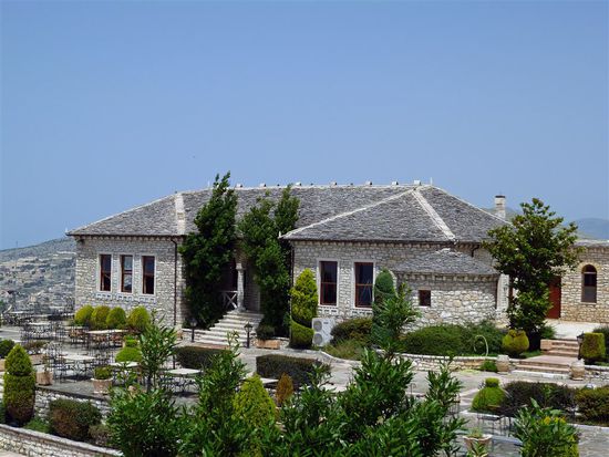 In dem Ausflug ist auch ein Besuch auf der Burg von Sarandë inbegriffen.