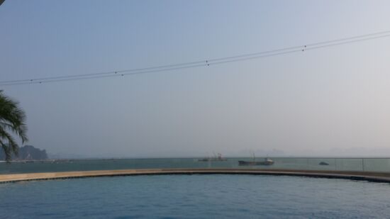 Den Rest des Tages verbringe ich am Hotelpool .....