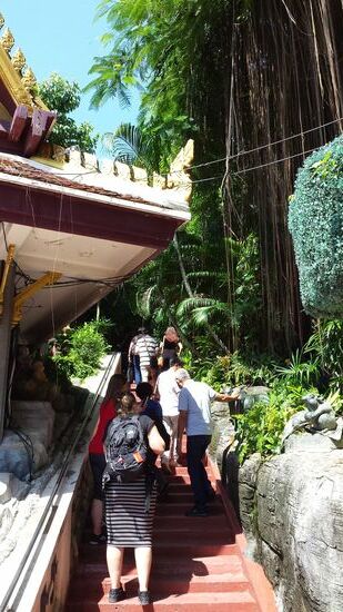 318 Stufen führen auf den künstlich aufgeschütteten Berg.