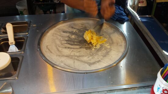 Hier wird Mangoeis gemacht.