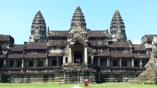 Endlich sind die ganzen Leute weg! Manche halten sich wirklich für so photogen, dass man meinen möchte, sie wollten Wurzeln schlagen.