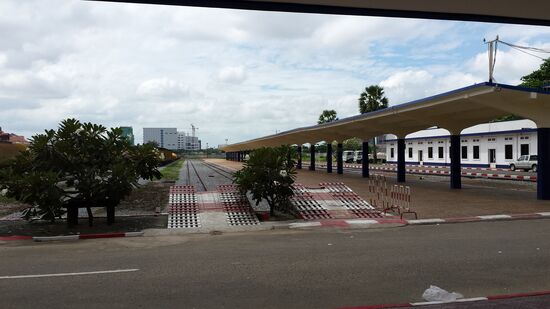 Phom Penh Hauotbahnhof. Bitte alles aussteigen!