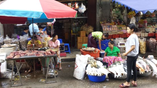 über die Märkte, ....