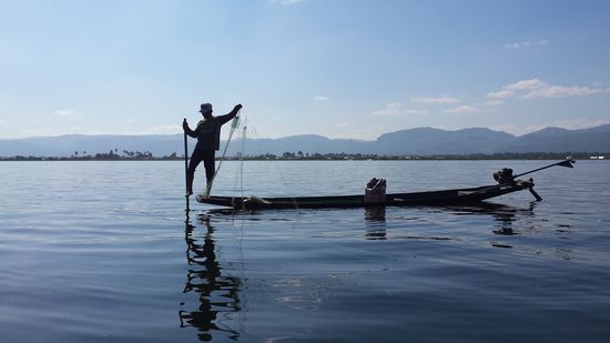 Die traditionellen Einbeinruderer trifft man nur hier.