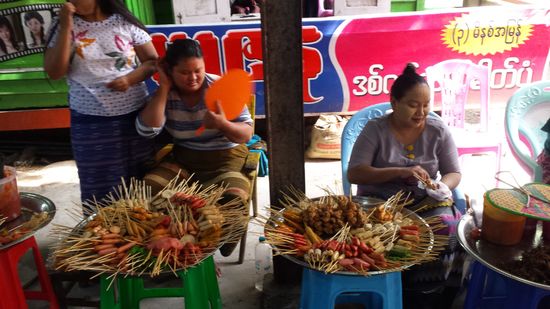 Auf dem Weg nach unten gibt es was für Hungrige.