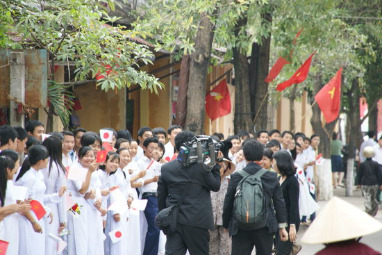 Fernsehteam; Vorbereitungen für den Kronprinzen