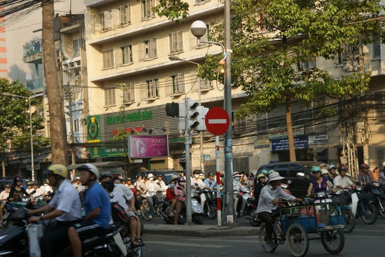 Saigon; der Verkehr ist einfach chaotisch, aber es funktioniert irgendwie ...