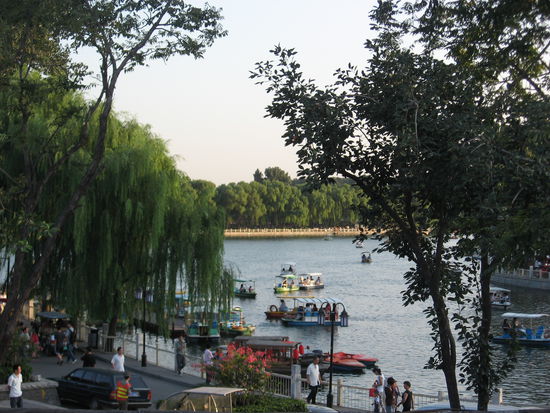 Trettboote in Houhai