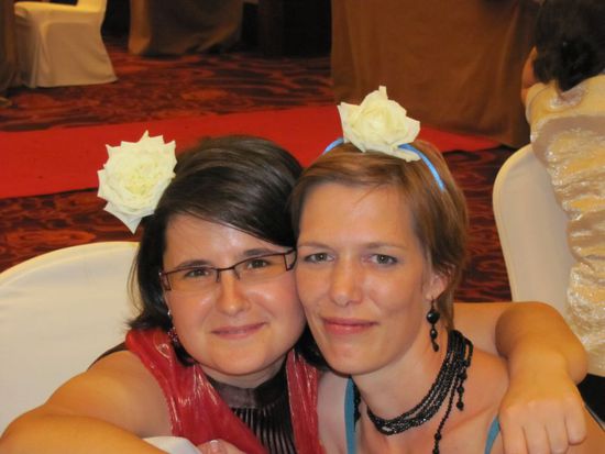 Roxana (da wars schon etwas später... wenn man sich die Tischdeko in die Haare steckt, ist es zeit zu gehen)