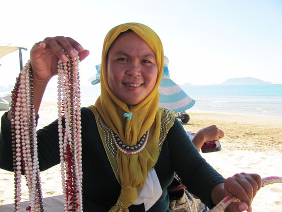 In Hainan kauft man Perlen....