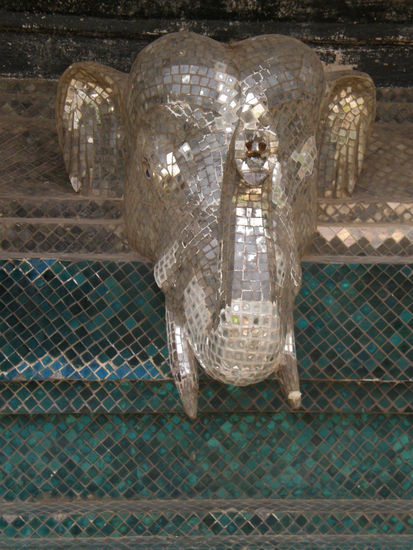 Verzierungen am Tempel