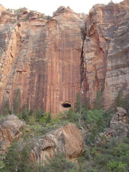 Wer findet den Tunnel?  