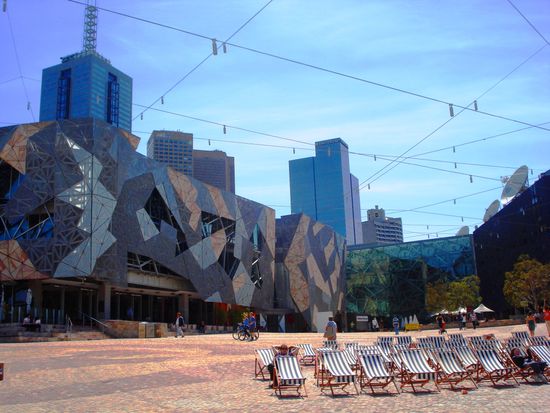Federation Square (mit Gratis Wireless Internet!)