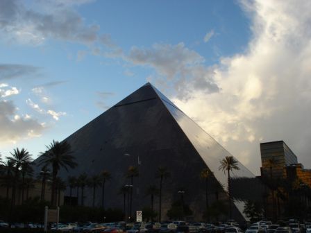 Hotel Luxor in Pyramiedenform