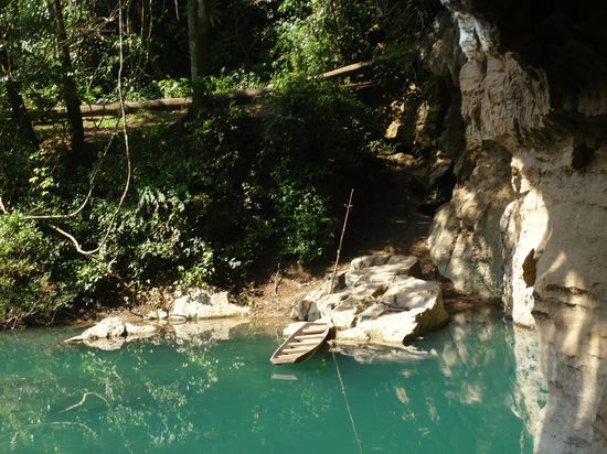 Badepause (Hoehle - kein Wasserfall!) 