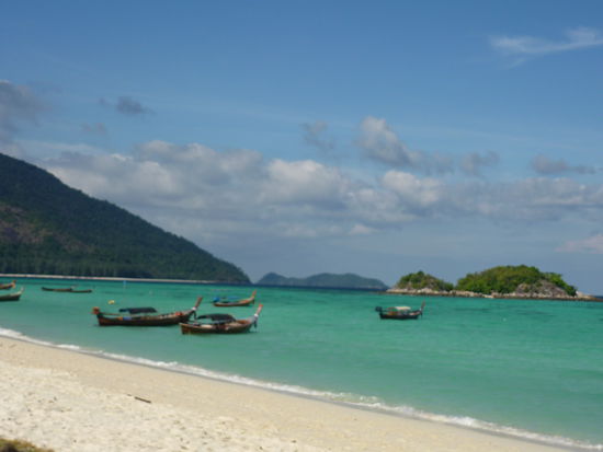 Das einzige, was ich vom Koh Lipe - Inselparadies gesehen hab...die Aussicht nur wenige Meter von meinem Bungalow entfernt