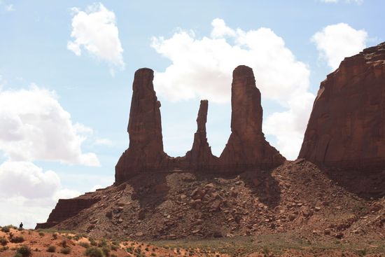 Three sisters.....Die werded glaubs im Film kabutt gmacht, aber zum Glöck ned wörklech.