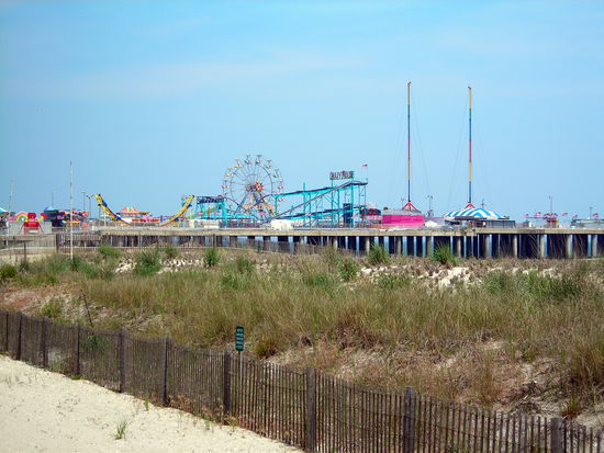 Der Steel Pier