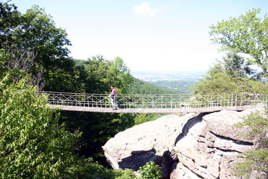 Die Swing-A-Long Bridge, Höhe ca. 55m