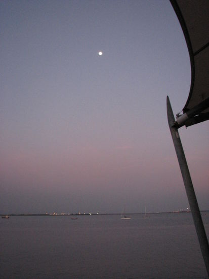 die Aussicht vom Restaurant bei Sonnenuntergang