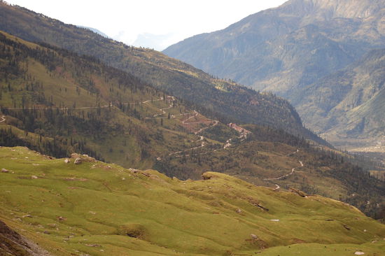 Die Strasse zum Pass