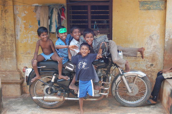 Kinder in Auroville