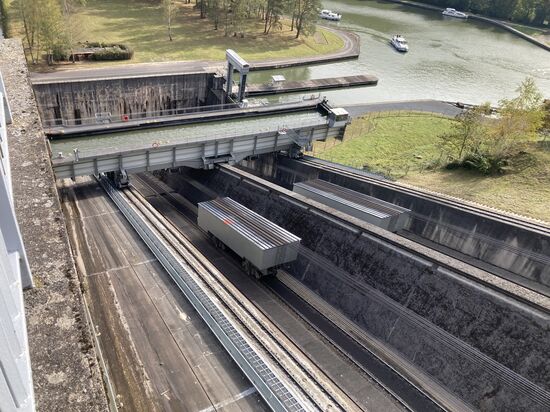 29 Schiffshebewerk Plan Incline im Rhein - Marne - Kanal