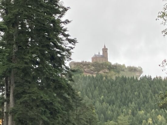 31 Rocher le Daro - 664 m ü NN - Kapelle Saint Leon